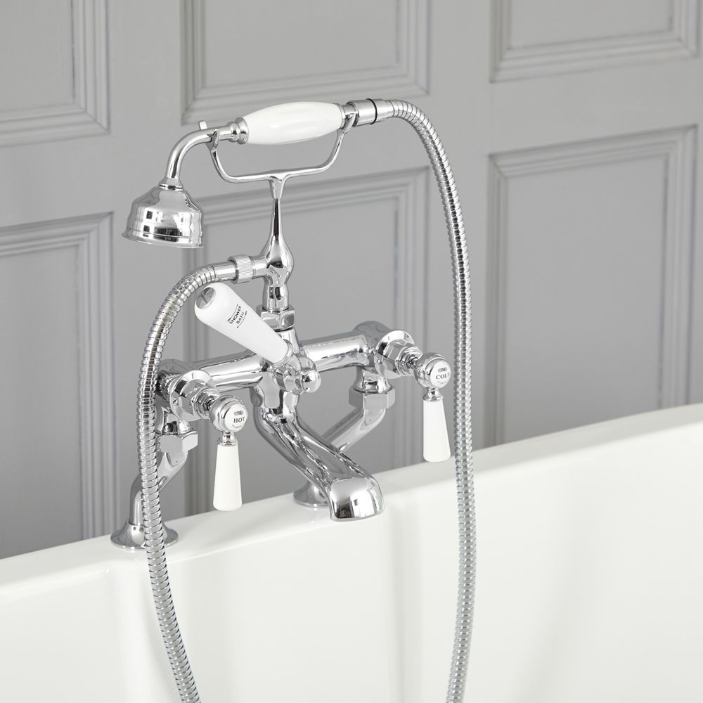 Elizabeth Traditional Deck Mounted Tub Faucet With Telephone