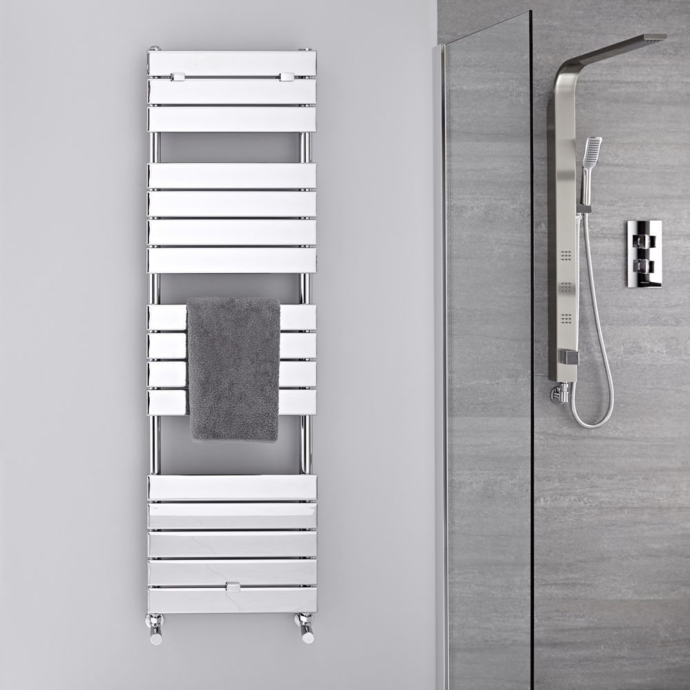 Lustro - Hydronic Chrome Heated Towel Warmer - 59.5