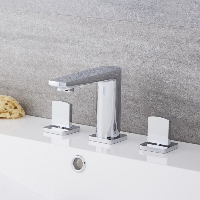 Arcadia Widespread Chrome Bathroom Faucet