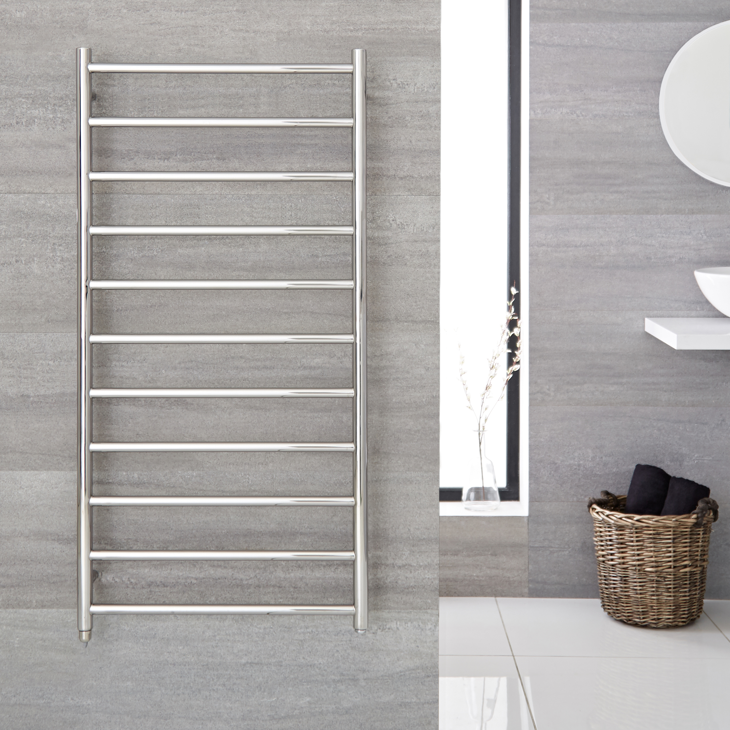 Quo Electric - Stainless Steel Towel Warmer - 39.5" x 23.75"