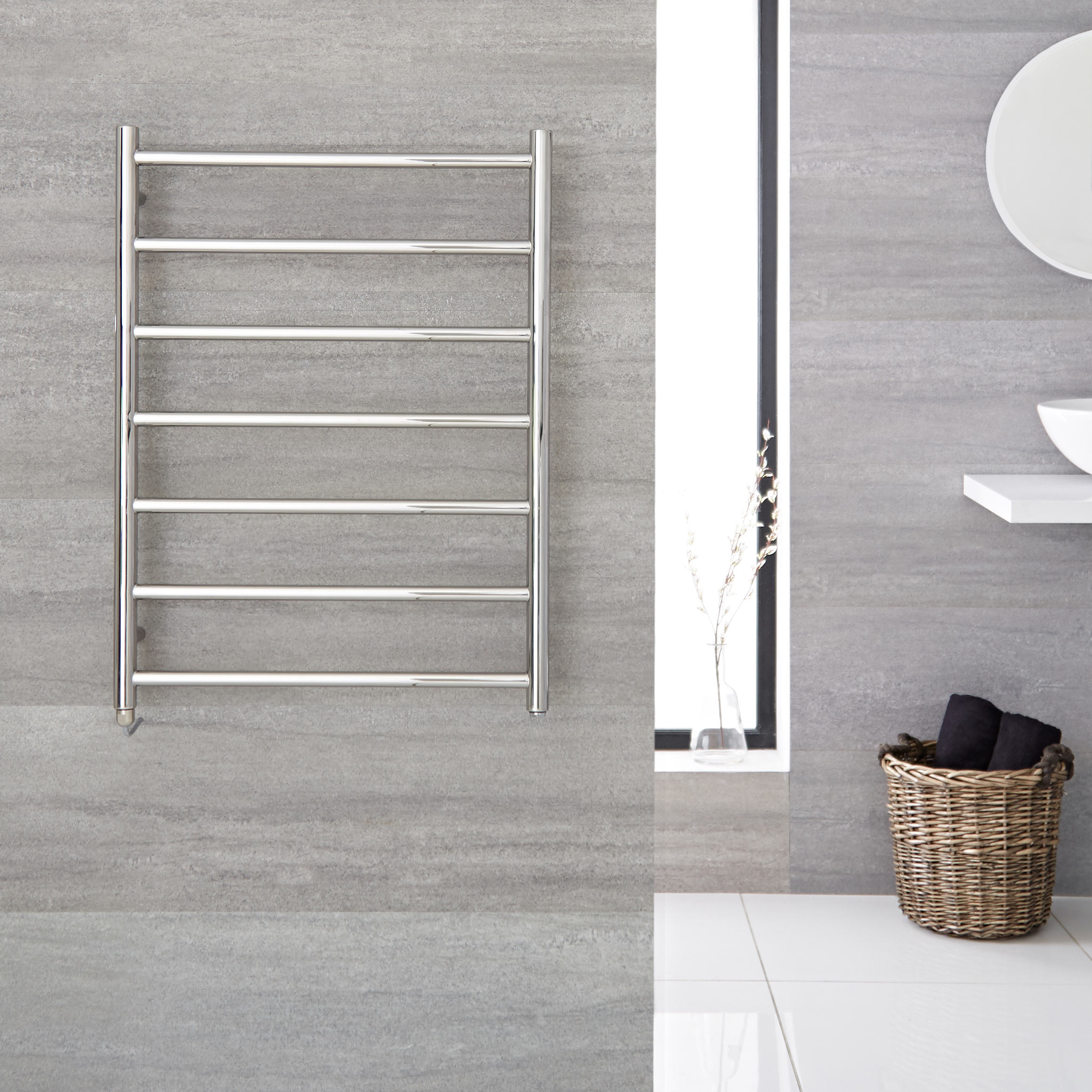 Quo Electric - Stainless Steel Towel Warmer - 31.5" x 23.75"