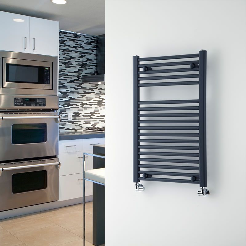 Loa - Hydronic Anthracite Flat Heated Towel Warmer - 31.5" x 19.75"