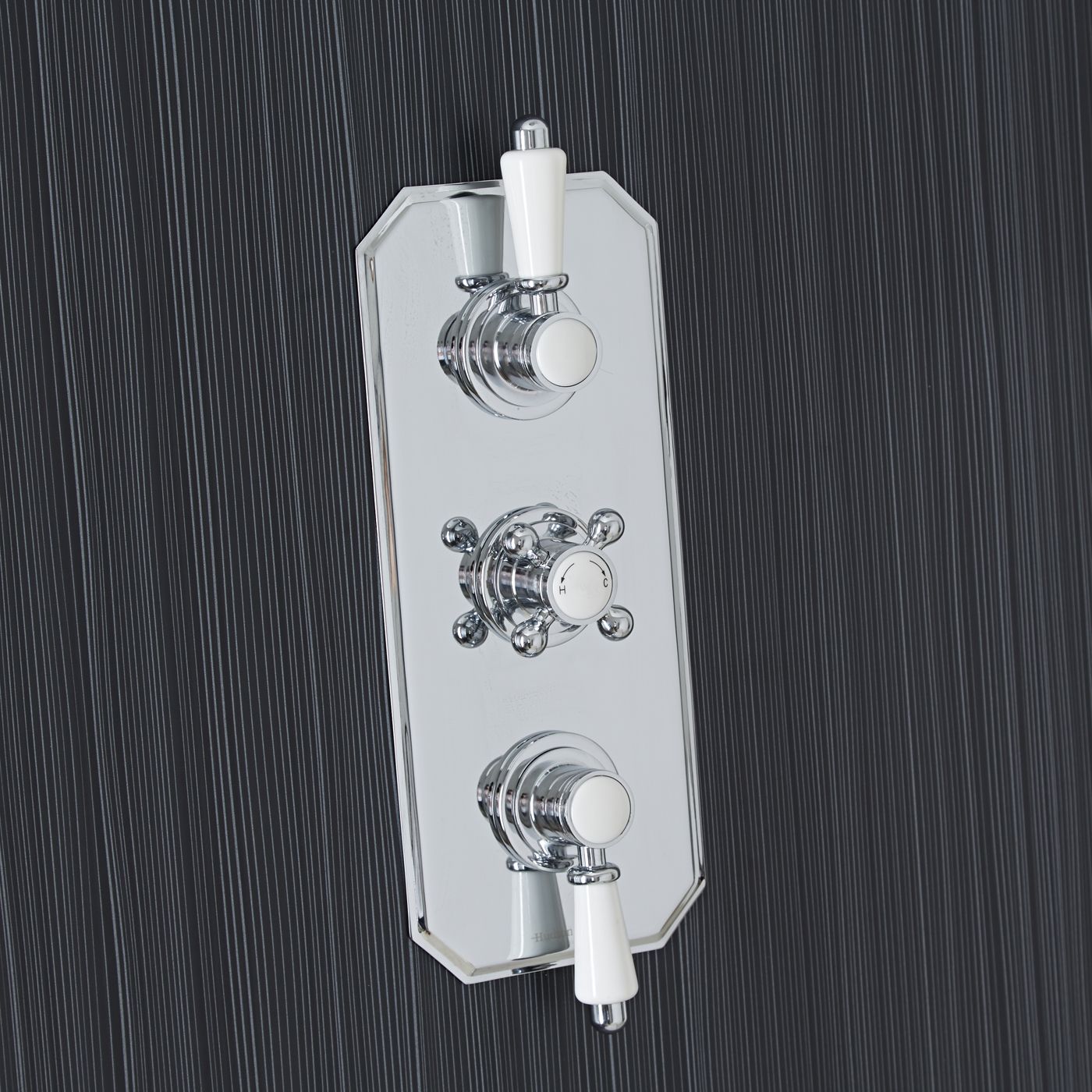 Traditional Concealed 2 Outlet Triple Thermostatic Shower Valve (Traditional Plate)