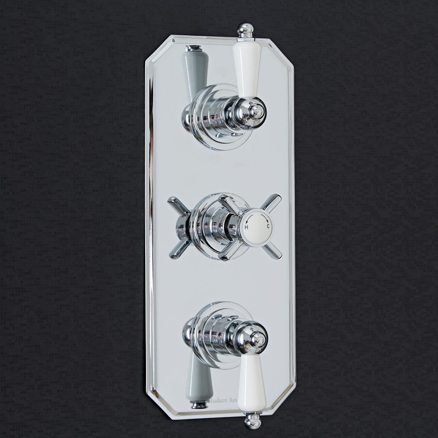 Beaumont Concealed 3 Outlet Triple with Diverter Thermostatic Shower Valve (Traditional Plate)